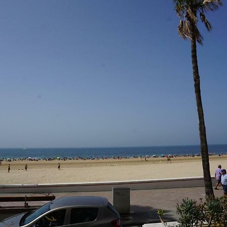 Apartamento La Mar de Cerca. Terraza vistas Mar. 1ª Linea Playa Cádiz Exterior foto